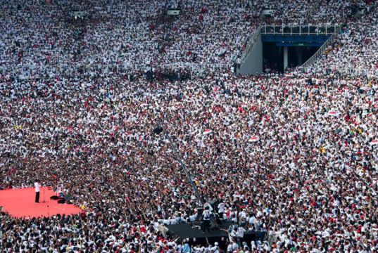 Jokowi Pemimpin Sederhana yang Selalu Optimis konser jokowi putih bersatu