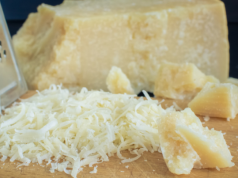 Cara Pakai Keju Parmesan yang Benar untuk Hidangan Lebih Nikmat keju permesan