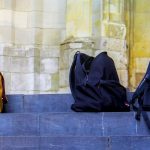 memilih tas anak perempuan