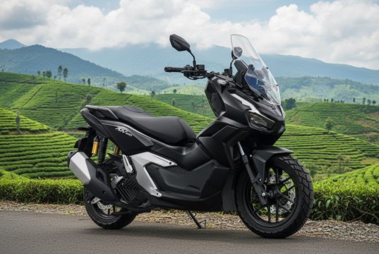 Teknik Berkendara Ketika Touring Jarak Jauh: Aman, Nyaman, dan Tetap Bertenaga motor adv